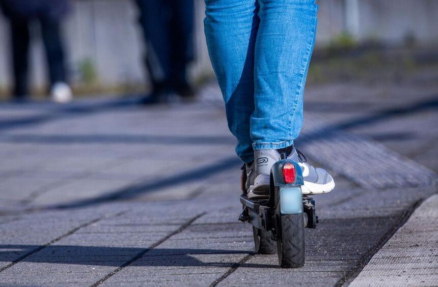 Polizei entdeckt Verstöße auf A81 bei Ilsfeld