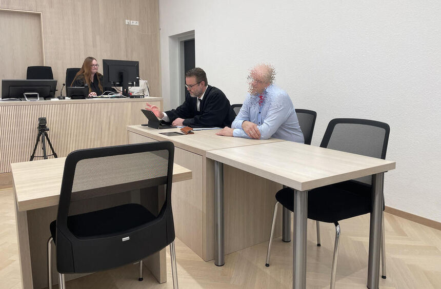 Adelsheim: 59-year-old must pay a fine of 3,000 euros for using a Nazi ...