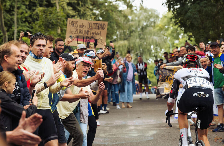 “Lidl Germany Tour” roars through Wertheim