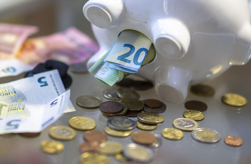 What happens if a budget cannot be approved