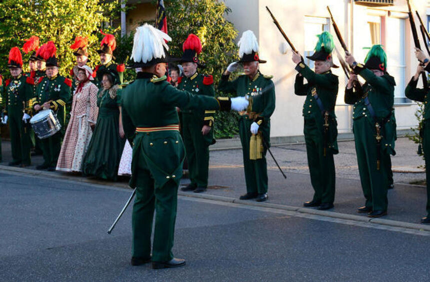 Herzog-Paul-Abend in Bad Mergentheim: Historisches Schützen-Corps erinnert ...
