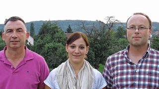 <p>Neu in der Verantwortung im Tischtennisbezirk Tauberbischofsheim (von links): Stellvertretender Bezirksfachwart Reinhold Schulte (DJK Unterbalbach), Schiedsrichterobfrau Katharina Göller (TTC Bobstadt), Beisitzer im Rechtsausschuss Arnold Seubert (TSV Gerchsheim).</p>