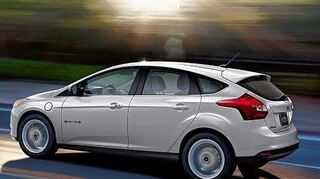 <p>Der Focus Electric fährt mit einer Batterieladung 162 Kilometer.</p>
