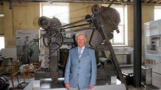 <p>Berthold Bödigheimer hat sich schon seit längerem mit der Produktgeschichte beschäftigt. Mit seinem Wissen trug er wesentlich zum Aufbau des Museums bei.</p>