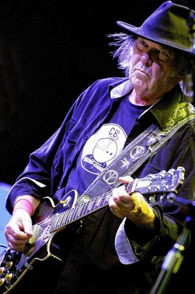 <p>Neil Young groß in Form und gut bei Stimme.</p>
