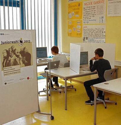 <p>Interessante Ergebnisse gab es bei der "Junior-Wahl" am Matthias-Grünewald-Gymnasium.</p>