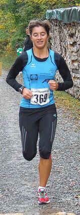 <p>Sharon (links) und Kevin Antoni siegten beim Külsheimer Cross durchs "Taubenloch".</p>