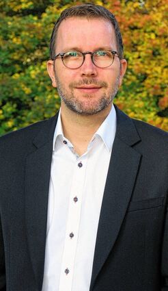 <p>Der 46-jährige Jochen Färber verlässt Tauberbischofsheim und wird Büroleiter bei IOC-Präsident Dr. Thomas Bach in Lausanne.</p>