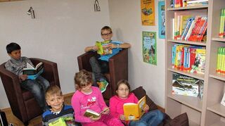 <p>In der Schülerbücherei soll bei den Schülern die Lust am Lesen geweckt werden. Sie ist eines von vielen Bildungs- und Freizeitangeboten im Internat Maria Hilf.</p>